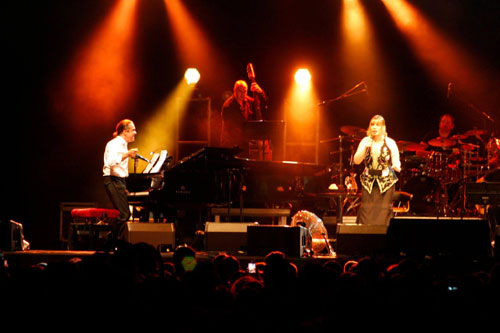 966685_10151629762940033_758104813_o